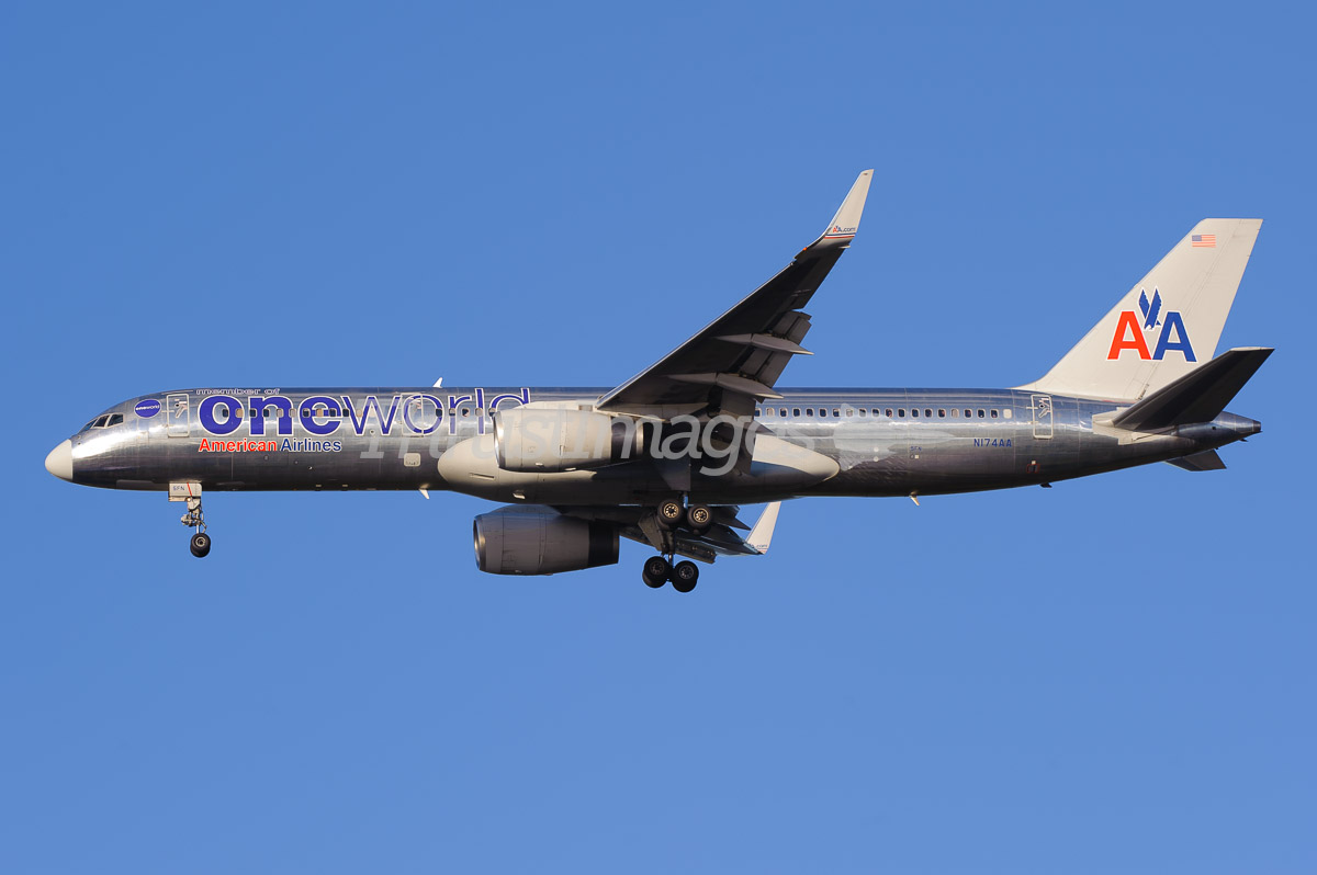 Boeing 757-223 N174AA / 5FN (cn 31308/998)